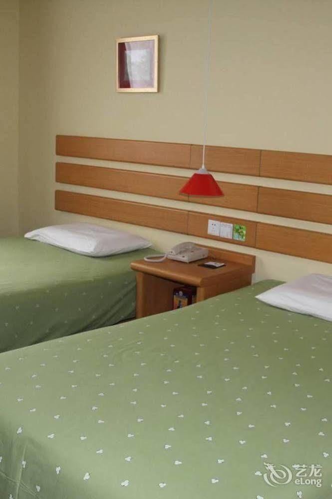 Home Inn Chongqing Jiangbei Airport Shuangfeng Road Exteriör bild